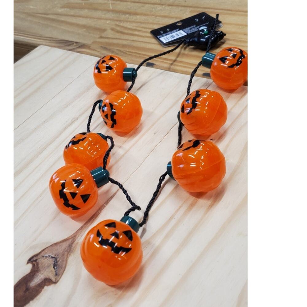 Creatology Halloween Light Up Pumpkin Necklace, **NWT**
